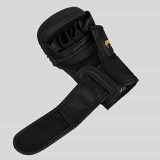 mma rykavici venum serpenti sparring gloves – black silver gold 2 мма ръкавици venum serpenti sparring gloves - black/silver/gold 2
