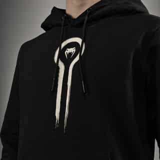 suichyr venum x assassin’s creed shadows 2 суичър venum x assassin's creed shadows 2